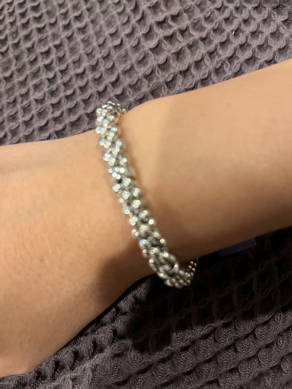 LAGOS Caviar Size M Silver Beaded Women's Bracelet - Elegant Silver Bracelet - Picture 2 of 4